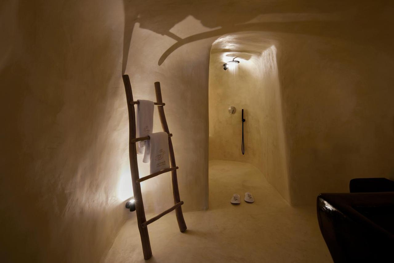 Thermes Luxury Villas And Spa (Adults Only) Megalochori  Bagian luar foto