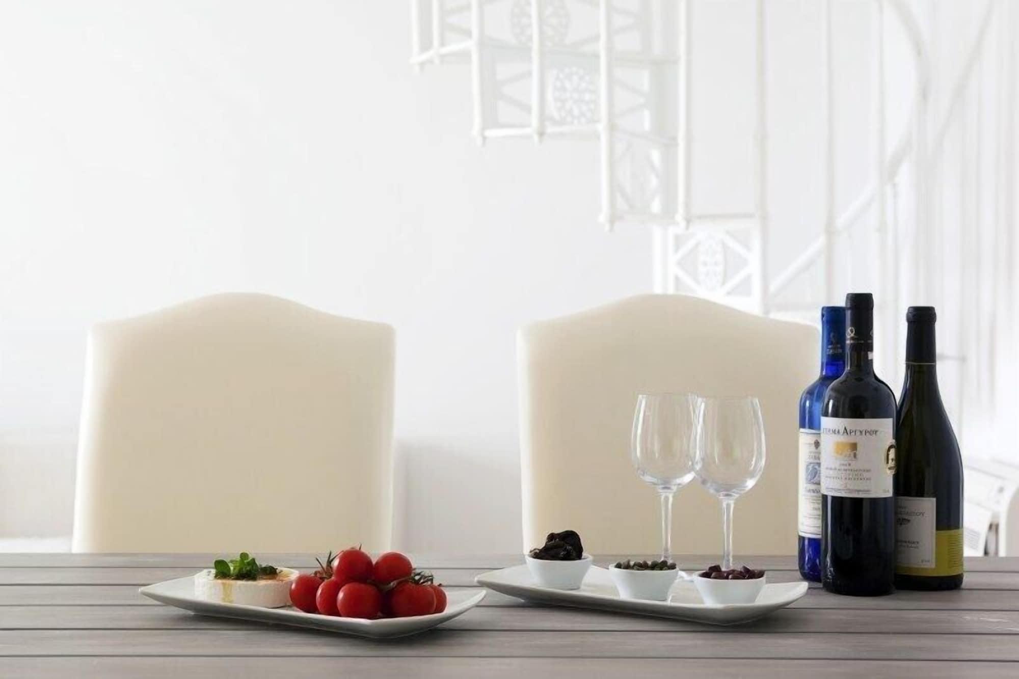 Thermes Luxury Villas And Spa (Adults Only) Megalochori  Bagian luar foto