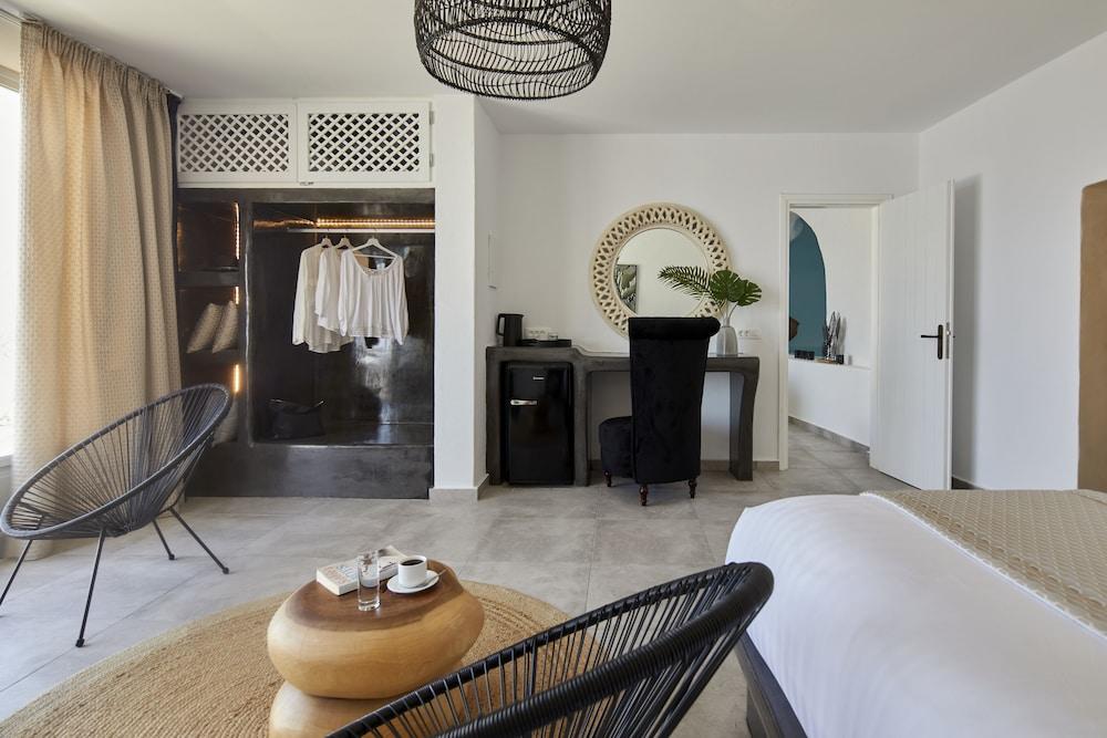 Thermes Luxury Villas And Spa (Adults Only) Megalochori  Bagian luar foto