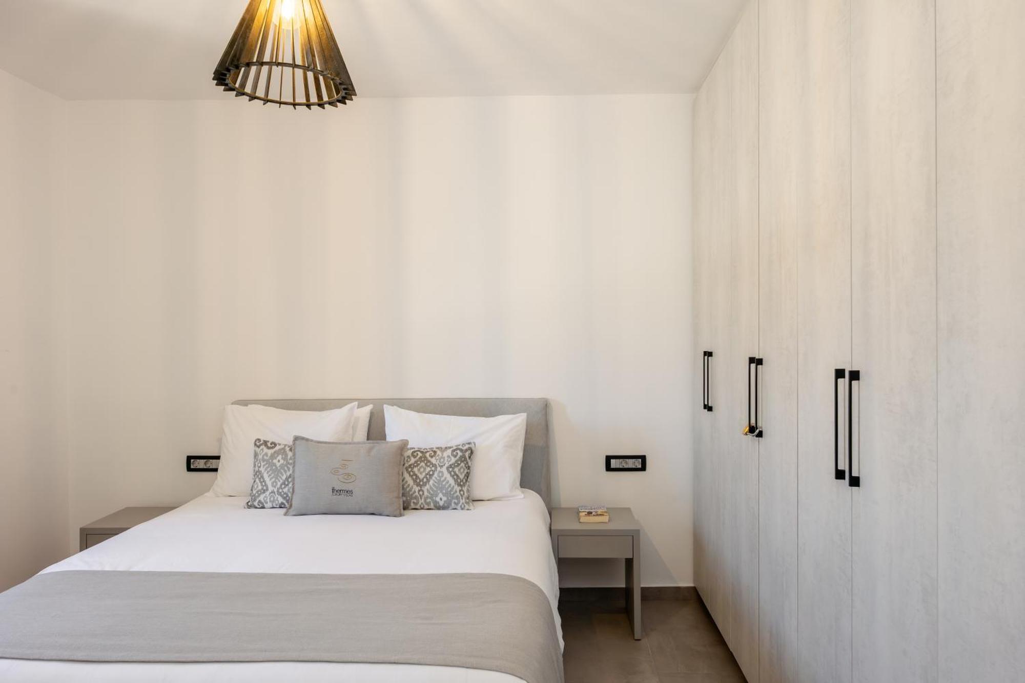 Thermes Luxury Villas And Spa (Adults Only) Megalochori  Bagian luar foto